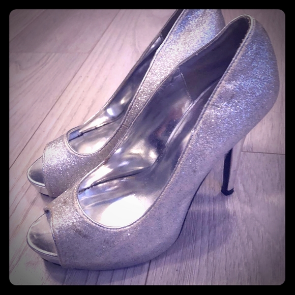 Le château shoes